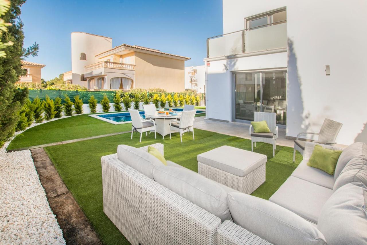 Acacias Villa Alcudia  Exteriör bild